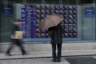 日経平均は5日続落､利益確定売りに押される