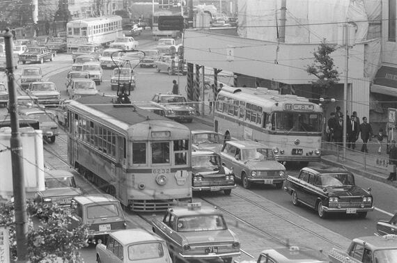 日本橋三越付近の大渋滞