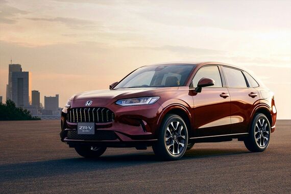 2023年より販売される「ZR-V」は、上級モデル「CR-V」のユーザーも取り込む（写真：本田技研工業）