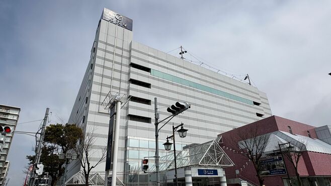 53分も踏切開かず｢東西で分断された街｣衰退の訳