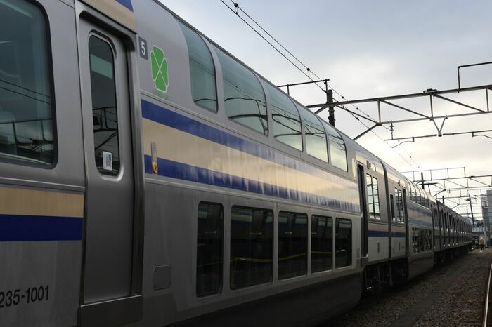 横須賀・総武快速線用E235系のグリーン車