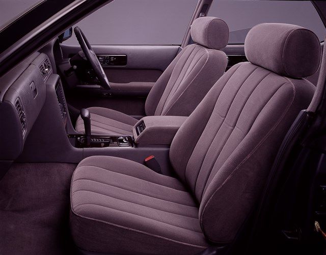 1991年発売、日産自動車「セドリック/グロリア」（写真：日産自動車）