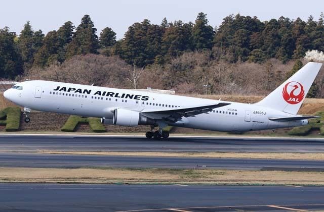 成田空港を離陸するJALの航空機。成田からホノルルへ1日に4便運航している（撮影：尾形文繁）