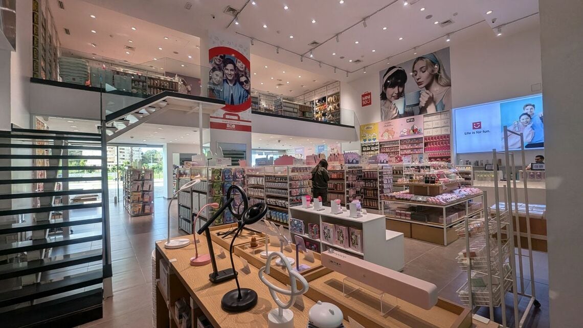 モロッコ・タンジェの高速鉄道駅に出店していたMINISO