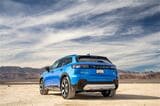 試乗車は「Elite」という最上級グレード。前後にモーターを搭載するAWDモデルだ（写真：平野 陽）