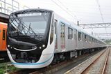 東急電鉄が目黒線8両化に向けて投入した3020系（記者撮影）