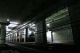 世田谷代田駅　急行線階