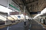 3番ホーム（右）は千代田線方面の列車が発着する（記者撮影）