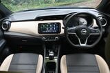 今回したのはベージュ内装の「X ツートーン インテリア エディション」（筆者撮影）