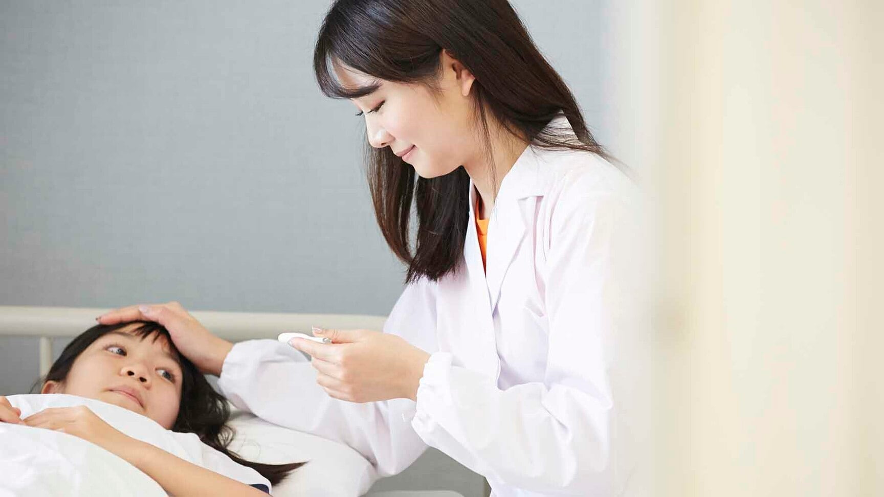 なぜ養護教諭は｢自腹｣を切ってしまうのか？学校医のお茶や緊急対応……指定カタログに限界