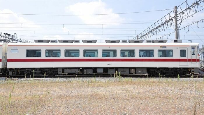 東武日光寄りの先頭車350-4