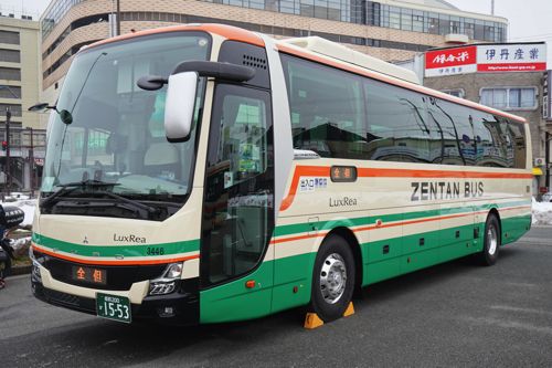 全但バスの「ラグリア号」（筆者撮影）