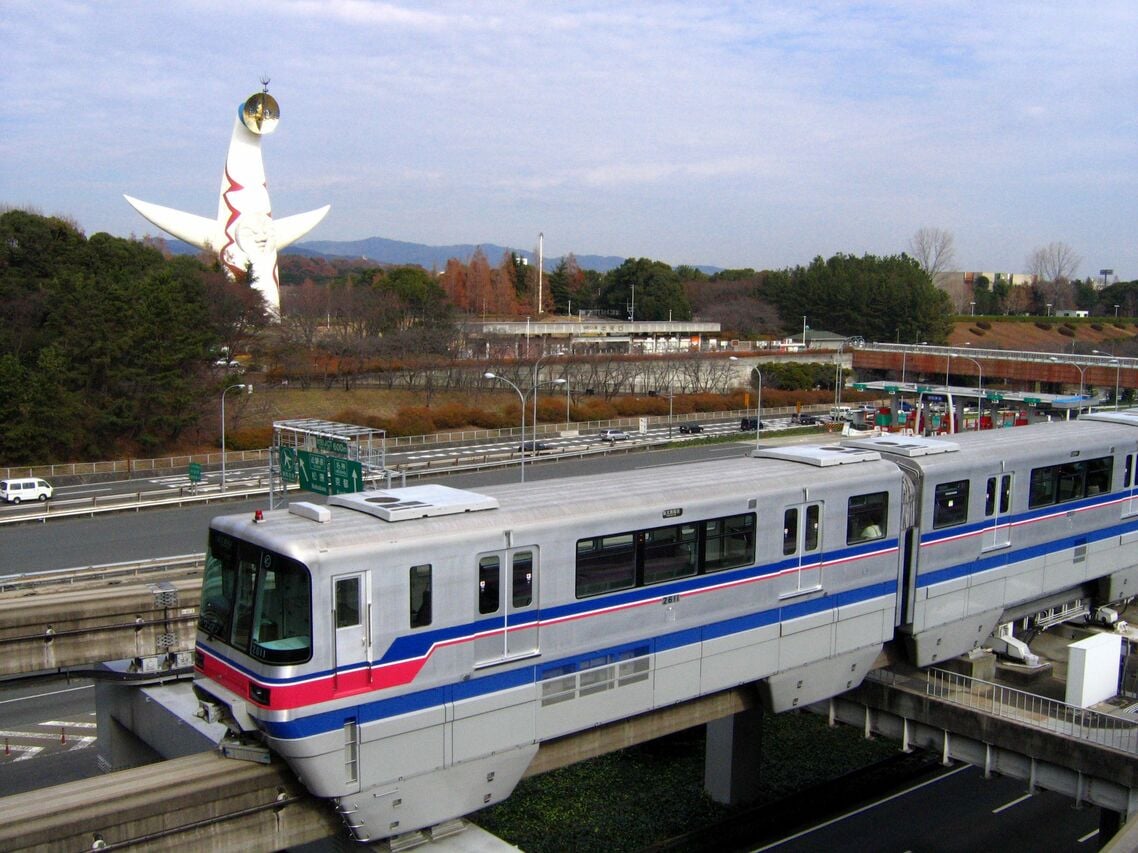 伊丹空港へのアクセスを担う大阪モノレール