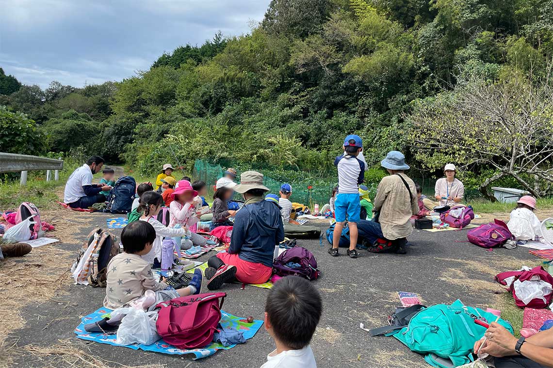 水遊びの後のお弁当タイム