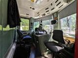 ゴッタルド・パノラマ・エクスプレスが停車中にプラットホームの遠くで休憩していた運転手らしき人に「運転席を撮影していいか？」と聞いたら快諾（写真：筆者撮影）