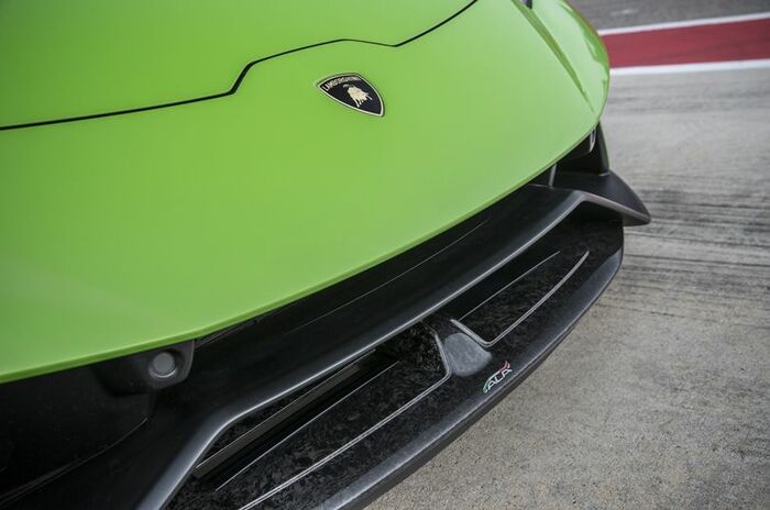 ランボルギーニ ウラカン ペルフォルマンテ｜Lamborghini Huracan Performante