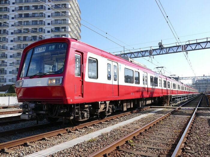 品川方の先頭車・2018号