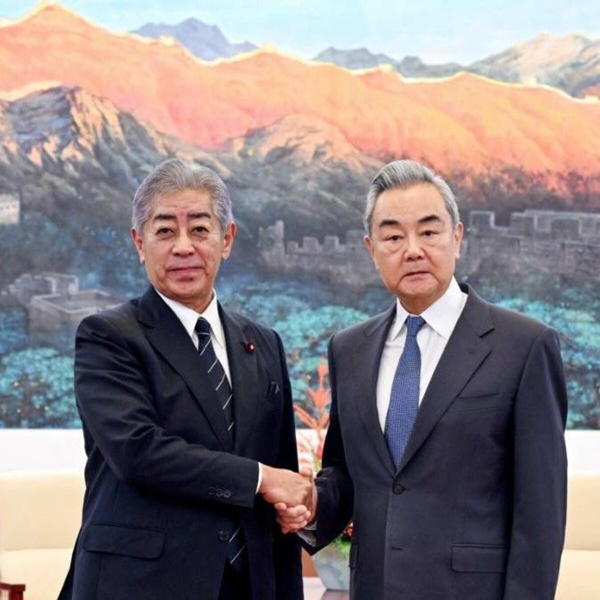 ｢言葉の変化に注意しろ｣ 岩屋×王毅会談に秘められた中国の変心､｢最悪の日中関係｣改善へ中国が見せた"譲歩"のサイン | 政治・経済・投資 | 東洋経済オンライン