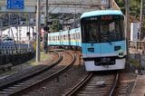 旧塗装時代の800系。大津側の終点「びわ湖浜大津」は2018年3月まで「浜大津」の駅名だった（写真：京阪電気鉄道）