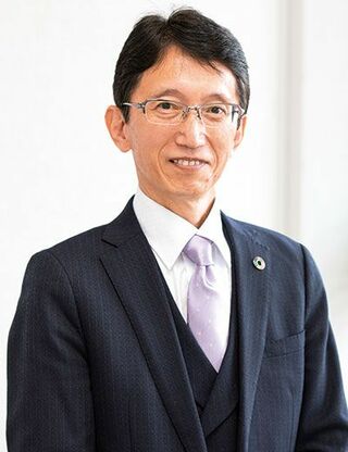 前田崇司（まえだ・たかし）昭和女子大学附属昭和小学校校長横浜で教員、学校長や教育委員会を経て、2022年度より現職。「Lead yourself～自分リーダーシップの発揮～」を資質・能力の柱とする学校づくりに努め、今春「国際・探究」の新コース開設に尽力。モットーは「子どもの成長ファースト」。共著等に『授業力向上の鍵』『教師力向上の鍵』（ともに時事通信社）『教師の背中を押す校長・教頭の一言』（教育開発研究所）等がある