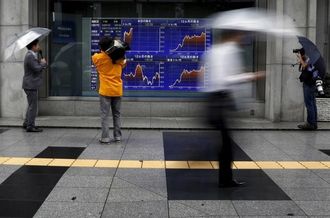 日経平均反発､14カ月連続で第1営業日上昇　