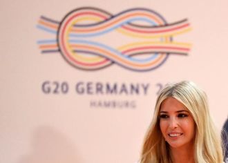 G20首脳会議､イヴァンカ氏が大統領の席に