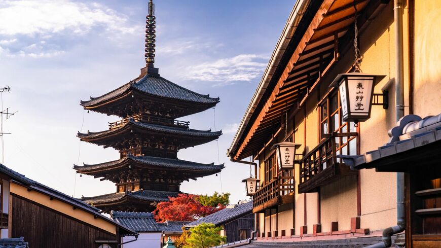 多くの老舗が残る京都ならではの「成長モデル」について解説します（写真：まちゃー／PIXTA）