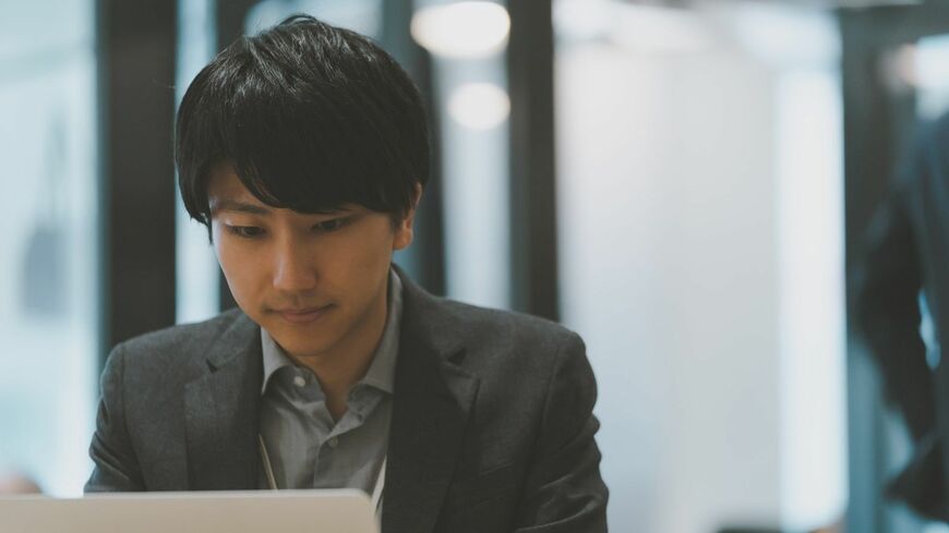 「一流」になれる人と「二流」にとどまる人とでは、何が違うのか。これまでに数々の“一流クリエイター”と接してきた方々に「一流」の条件を聞いた（写真：mits／PIXTA）この記事の画像を見る(◯枚)