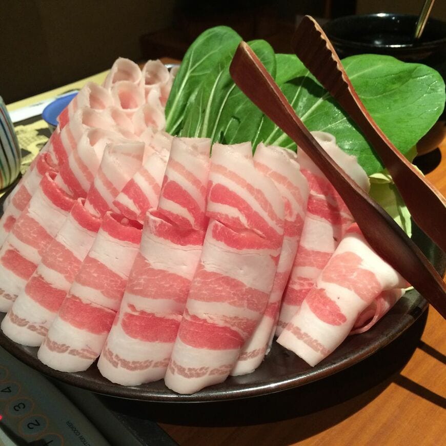 JA鹿児島県経済連直営「華蓮」のかごしま黒豚のしゃぶしゃぶ（写真：筆者撮影）