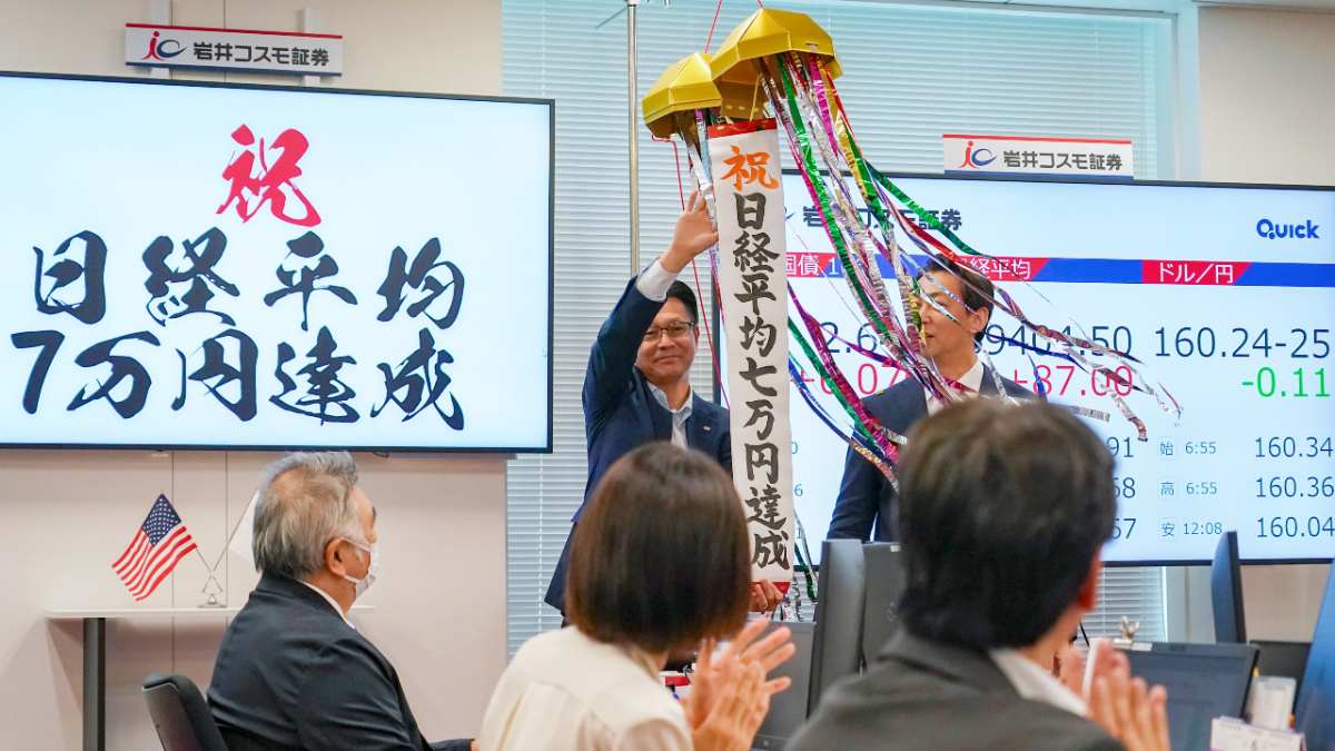 トヨタとNTT、AI自動運転で連携強化へ
