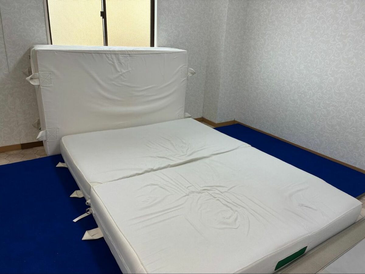 初回5000円～､人通りまばらな｢廃墟ビル｣近くの