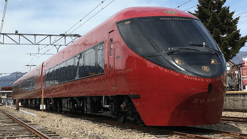 水戸岡デザインの｢富士山ビュー特急｣初公開 富士急行の新観光列車､4月