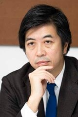 たかしま・こうへい／1973年生まれ。東京大学大学院修了後、98年にマッキンゼー・アンド・カンパニー日本支社に入社。2000年にオイシックス（現オイシックス・ラ・大地）を設立し、代表取締役社長に就任。23年1月からはシダックスの社外取締役も兼ねる。24年に子会社化後、シダックス代表取締役副社長に就任予定（撮影：今井康一）