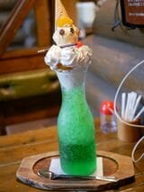 「くりーむそーだパフェ」990円（筆者撮影）