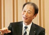 日本郵船の株主総会で工藤社長は大型バラ積み船の積極投資に突然言及。名誉会長職への疑問が飛び出したほか、社外取締役２人の発言も。挙手による採決は即時却下