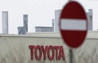 トヨタ､次世代｢オーリス｣を英工場で生産へ メイ英首相にとって願ってもない後押しに