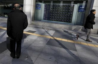 日経平均株価は445円安､今年最大の下げ