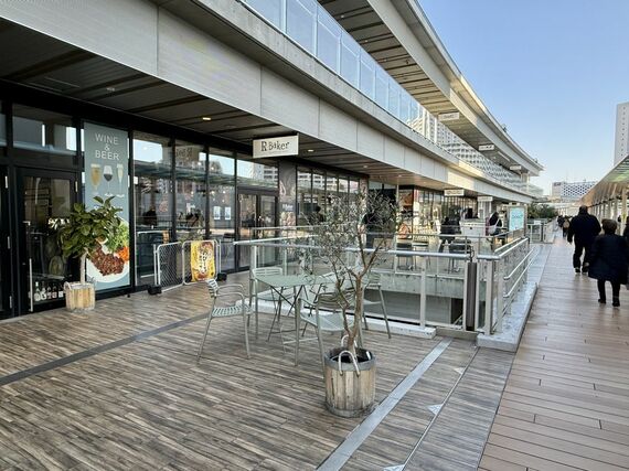 ビナガーデンズ テラス