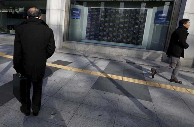 日経平均株価は445円安､今年最大の下げ