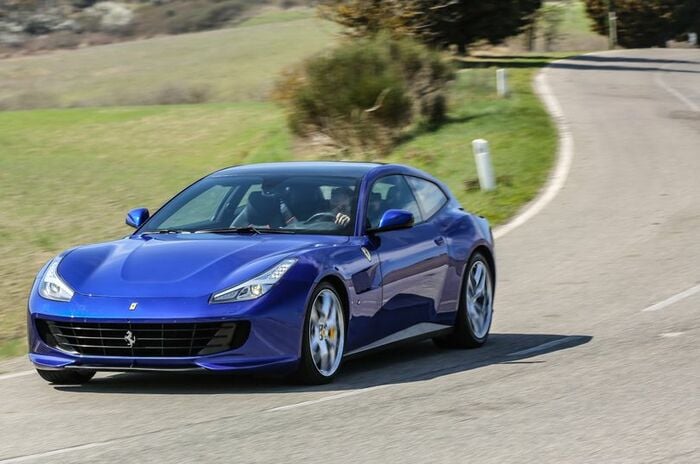 フェラーリ GTC4 ルッソT｜Ferrari GTC4Lusso T