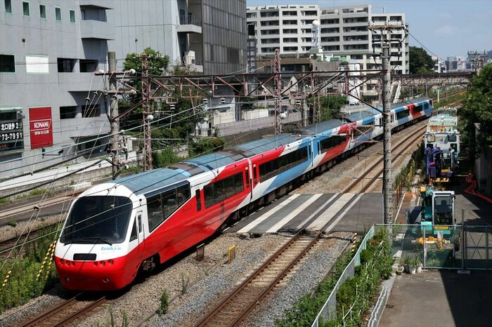 都内を走る「リゾート踊り子」