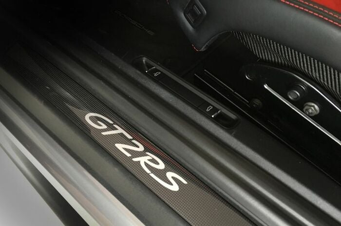 ポルシェ 911 GT2 RS｜Porsche 911 GT2 RS