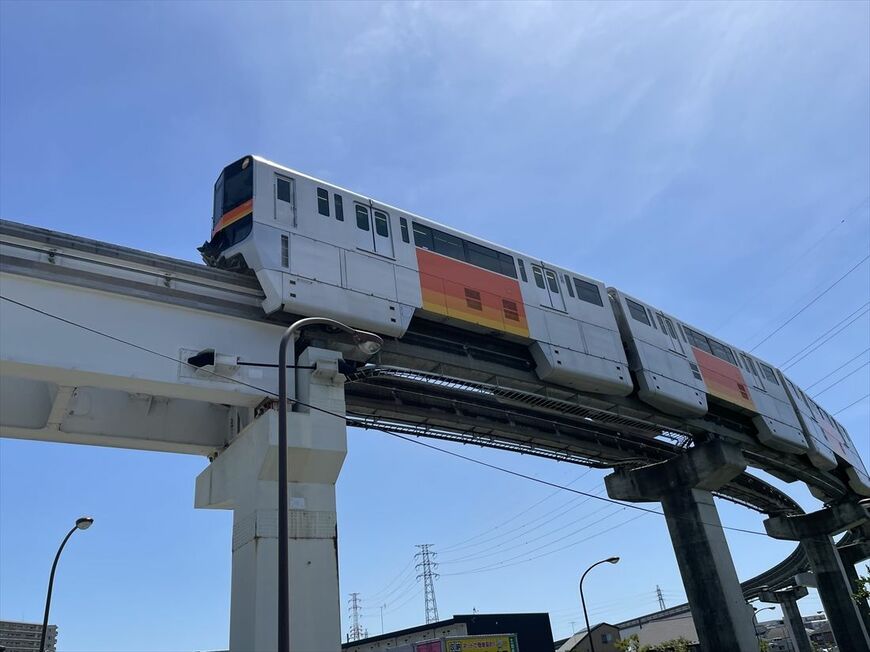 多摩モノレール カーブ走行