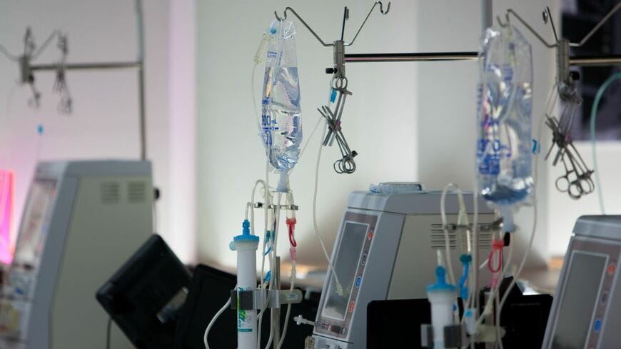 災害時の透析治療の問題を解説します（写真：ペイレスイメージズ 2／PIXTA）