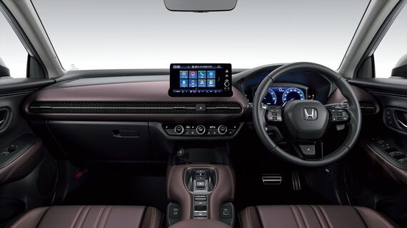 マルーンカラーも用意する「ZR-V」のインテリア(写真:本田技研工業)