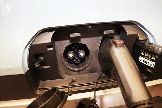 EVキャンパーPの充電ポート