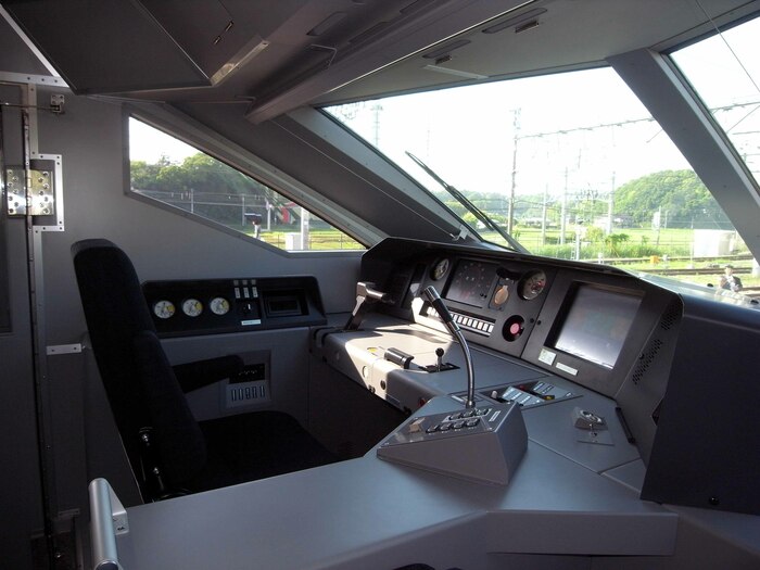AE形の運転台