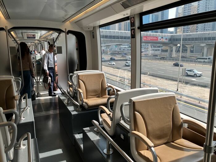トラムの「ゴールドクラス」車内