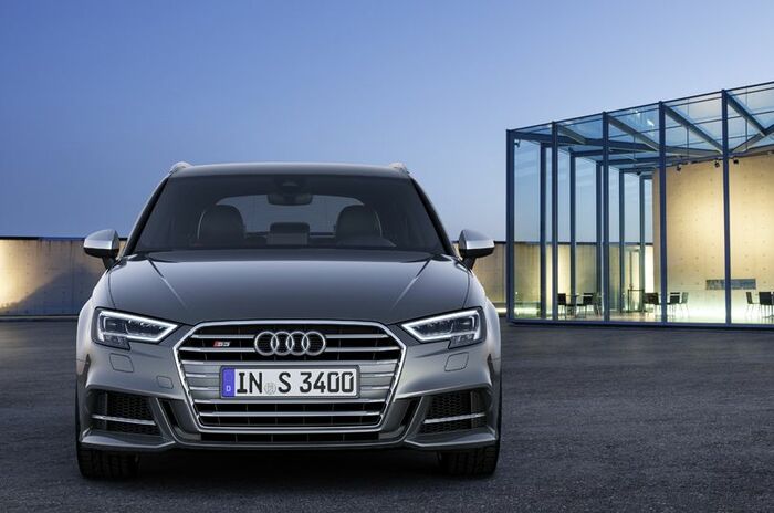 アウディ S3 スポーツバック｜Audi S3 Sportback