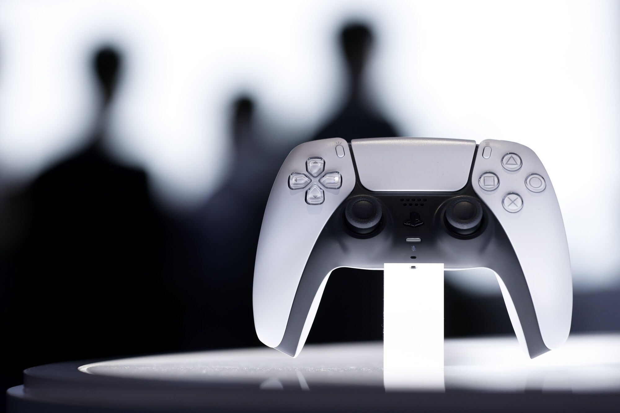 四半世紀ぶり最高値ソニーG株､ゲーム期待で25年も先高観｜会社四季報